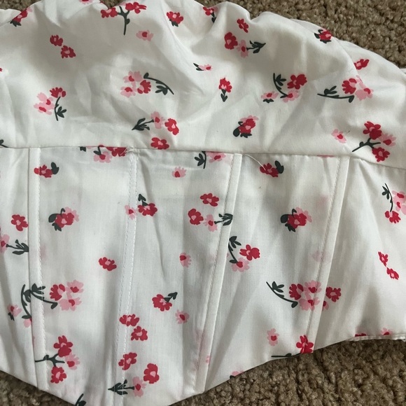 Princess Polly Corset top - Picture 2 of 9